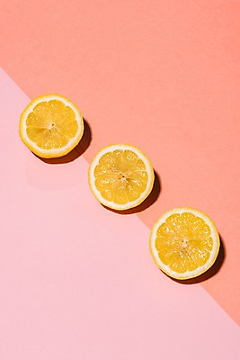 포토 JPG 스튜디오촬영 분홍색 컬러 실내 사람없음 컬러풀 레몬 국내포토 과일 내부 파일형식