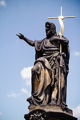 포토 JPG 주간 해외풍경 해외 유럽 십자가 유럽풍경 하늘 풍경 사람없음 야외 동상 체코 프라하 동유럽 국내포토 자연요소 나라 조형물 기념물 파일형식