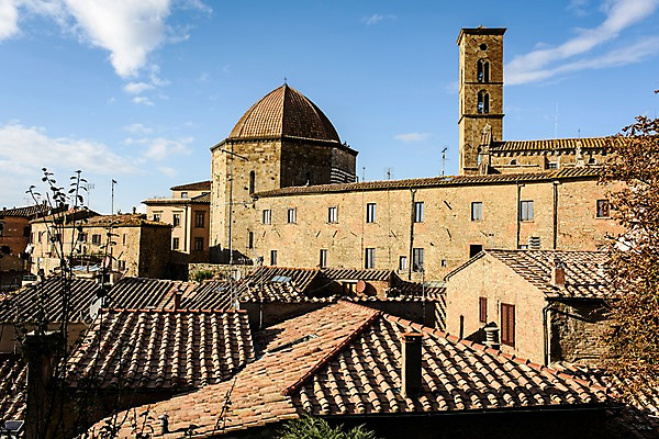 포토 JPG 주간 나무 구름 해외풍경 유럽 유럽풍경 하늘 지붕 풍경 사람없음 야외 건물 이탈리아 투스카니 국내포토 자연요소 식물 해외 건축물 나라 파일형식