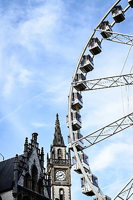 포토 JPG 주간 구름 해외풍경 유럽 고건축 유럽풍경 하늘 풍경 사람없음 야외 건물 관광지 시계탑 벨기에 대관람차 국내포토 자연요소 해외 건축물 나라 여행 탑 놀이기구 서유럽 파일형식