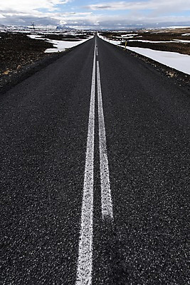 포토 JPG 주간 구름 해외풍경 유럽 도로 길 유럽풍경 하늘 아이슬란드 풍경 사람없음 야외 눈 국내포토 자연요소 해외 나라 교통시설 날씨 파일형식