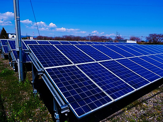 포토 JPG 주간 구름 하늘 사람없음 야외 자연보호 그린캠페인 태양에너지 집열판 국내포토 자연요소 캠페인 자연 그린에너지 보호 파일형식