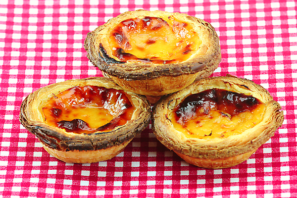 포토 JPG 해외이미지 접시 열매 음식 분홍색 조각 딸기 아이스크림 디저트 발렌타인데이 3 요리 사람없음 빨간색 파티 케이크 얼음 식사 희망 기쁨 흰색 대접 생일 고급 달콤 설탕 굽기 크림 만족 잔치 산딸기 솜털 바닐라 전문 페스츄리 카피스페이스 방식 해외202004 해외포토 자연요소 식물 식기 기념일 감정 빵 컬러 컨셉 과일 데이이벤트 이벤트 공백 맛 구이 파일형식 이미지허브