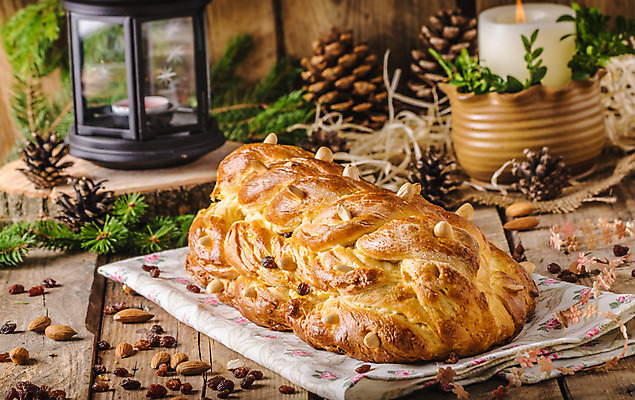 포토 JPG 해외이미지 전통 접시 할머니 음식 빵 조각 백그라운드 크리스마스 과일 탁자 디저트 부활절 요리 사람없음 목재 케이크 빵집 견과류 흰색 시골 신선 구부린 달콤 맛 아침식사 설탕 굽기 유기농 아몬드 양귀비 체코 덩어리 건포도 고립 엮은 페스츄리 핸드메이드 해외202004 해외포토 나무 식기 웰빙 여자 기념일 노년 꽃 유럽 컬러 가구 컨셉 재료 모션 포도 상점 식사 구이 건과일 파일형식 이미지허브