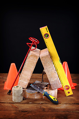 포토 JPG 해외이미지 산업 벽 백그라운드 벽돌 주택 손잡이 사람없음 금속 장비 공구 업무 모종삽 오브젝트 시멘트 원뿔 개발 고체 석공 진짜 콘크리트 해외202004 해외포토 도형 재질 건물 도구 작업 삽 파일형식 이미지허브