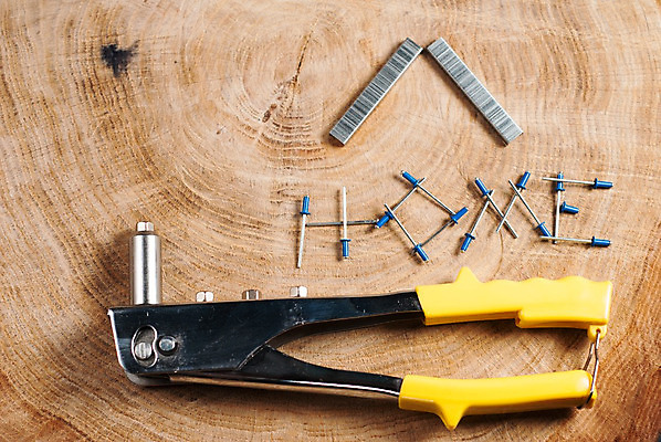 포토 JPG 해외이미지 직업 디자인 산업 무기 백그라운드 컨셉 주택 사람없음 목재 펜 금속 장비 기구 공구 업무 작업실 수리 목수 오브젝트 목공예 고정 조립 수목 업그레이드 재주꾼 조작 철강 하드웨어 공급 해외202004 해외포토 나무 재료 재질 건물 컴퓨터 필기구 도구 작업 공예 파일형식 이미지허브