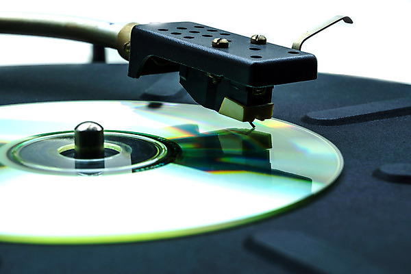 포토 JPG 해외이미지 디자인 음악 분홍색 추상 사람없음 검은색 소리 장비 회색 과학기술 수확 흰색 갑판 DJ 클럽 복고 전자 롤 오디오 아날로그 70대 축음기 팔 비닐 턴테이블 구식 돌리기 옛날 플레이어 유흥 해외202004 해외포토 노년 컬러 음향기기 무늬 농업 배_교통 모션 재질 문화예술 기술 신체부위 전자제품 골동품 파일형식 이미지허브