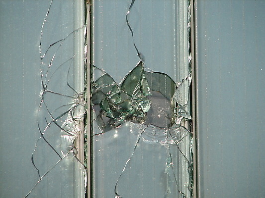 포토 JPG 해외이미지 창문 유리 사람없음 힘 깨짐 해외202004 해외포토 컨셉 재질 파일형식 이미지허브