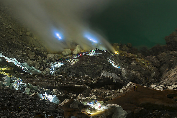 포토 JPG 해외이미지 공원 아시아 섬 여행 백그라운드 가이드 자연 하늘 아침 휴가 산 풍경 사람없음 파란색 여행객 일출 흰색 화산 인도네시아 동쪽 전국 해외202004 해외포토 주간 직업 공공시설 나라 컬러 사람 노을 방향 생태계 파일형식 이미지허브