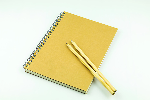 포토 JPG 해외이미지 디자인 교육 종이 백그라운드 컨셉 비즈니스 학교 나선형 사람없음 책 사무실 연필 우주 다이어리 쪽지 공책 공백 덮개 흰색 오픈 메시지 닫기 오브젝트 문서 페이지 시트 고립 해외202004 해외포토 컬러 무늬 모션 문구용품 학용품 필기구 사무용품 뚜껑 파일형식 이미지허브