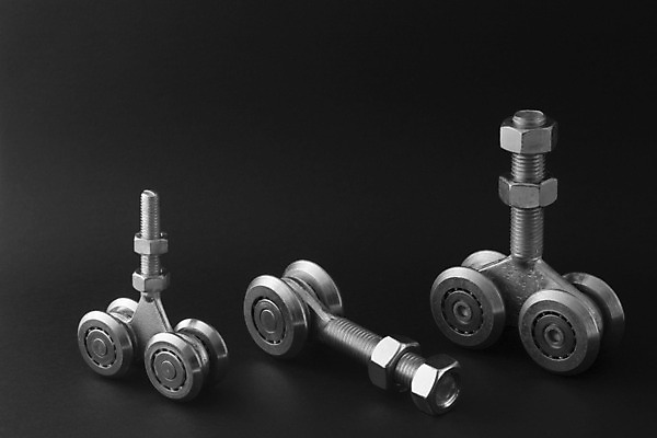 포토 JPG 해외이미지 산업 도로 장신구 부분 공 표면 모바일 주택 사람없음 야외 목재 문 금속 기계 장비 회색 골동품 흰색 나사 시골 바퀴 원형 은색 미끄러짐 미끄럼틀 매끈함 오브젝트 서비스 복고 대문 볼트 엔진 고립 땅바닥 베어링 여의주 옛날 철강 컨베어밸트 해외202004 해외포토 도형 나무 길 컬러 재료 교통시설 모션 재질 바닥 건물 공구 감각 놀이기구 파일형식 이미지허브