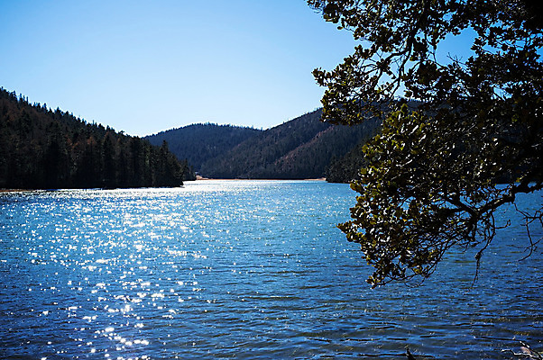 포토 JPG 해외이미지 아시아 호수 여행 풍경 사람없음 물 관광지 중국 고요 내추럴 해외202004 해외포토 자연요소 나라 파일형식 이미지허브
