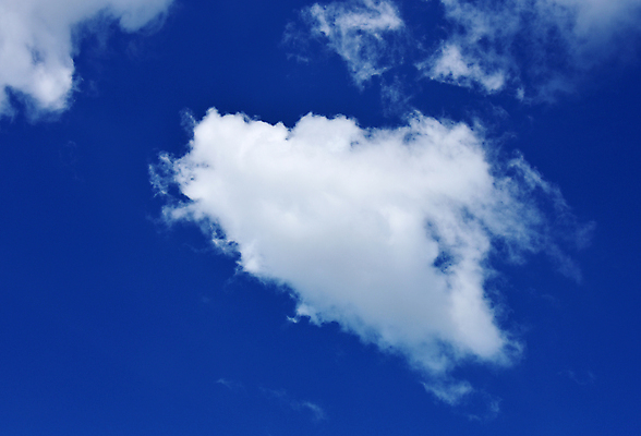 포토 JPG 해외이미지 구름 종교 백그라운드 자연 하늘 날씨 사람없음 야외 여름 파란색 빛 햇빛 평화 흰색 분위기 순수 천국 산소 오존 해외202004 해외포토 자연요소 계절 컬러 컨셉 태양 원소 생태계 파일형식 이미지허브