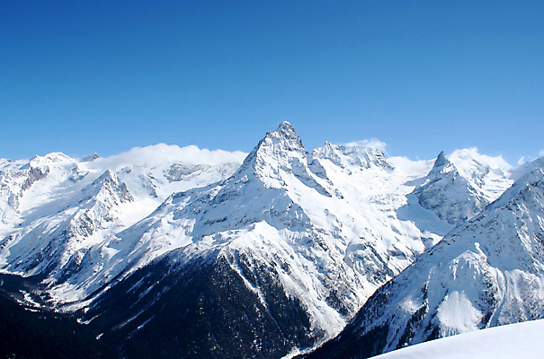 포토 JPG 해외이미지 여행 겨울 자연 하늘 휴가 휴식 산 풍경 경사 사람없음 파란색 산책 등산 흰색 정상 순수 러시아 내추럴 추적 루트 생태학 절정 해외202004 해외포토 계절 교육 유럽 컬러 컨셉 모션 트래킹 생태계 파일형식 이미지허브