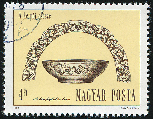 포토 JPG 해외이미지 접시 꽃 패턴 곡선 봉투 미술 사람없음 그래픽 장식 금속 수확 골동품 기구 메시지 사발 역사 황금 은색 파편 물개 편지 그림 복고 엽서 우표 헝가리 발견 고고학 로마인 옛날 핸드메이드 해외202004 해외포토 식물 식기 교육 선 컬러 무늬 농업 포유류 재질 문화예술 인종 바다동물 사기그릇 동유럽 파일형식 이미지허브