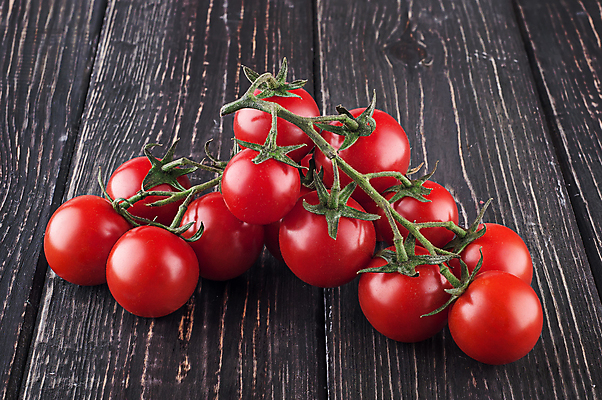 포토 JPG 해외이미지 식물 음식 줄기 백그라운드 농업 다이어트 토마토 채소 과일 재료 자연 탁자 건강 요리 사람없음 목재 빨간색 초록색 빛 주방 식사 나뭇가지 신선 체리 그룹 맛 작음 먹기 유기농 날것 내추럴 숙성 채식주의자 해외202004 해외포토 나무 웰빙 산업 컬러 가구 컨셉 모션 크기 생태계 채식 파일형식 이미지허브