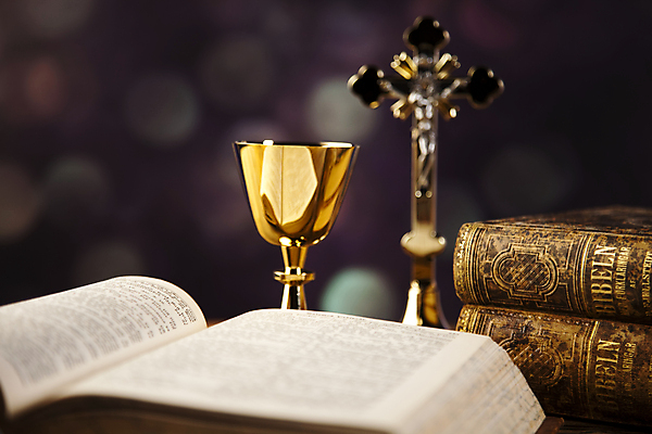 포토 JPG 해외이미지 기독교 종교 빵 십자가 옥수수 사람없음 책 교회 과자 믿음 성경 저녁식사 천주교 기도 예수 목사 확인 증거 신성 묵주 덩어리 설교 복음 성배 성찬식 성체 숭배 신앙심 해외202004 해외포토 감정 음식 종교용품 종교건축 디저트 곡류 건물 식사 신_종교 성직자 파일형식 이미지허브