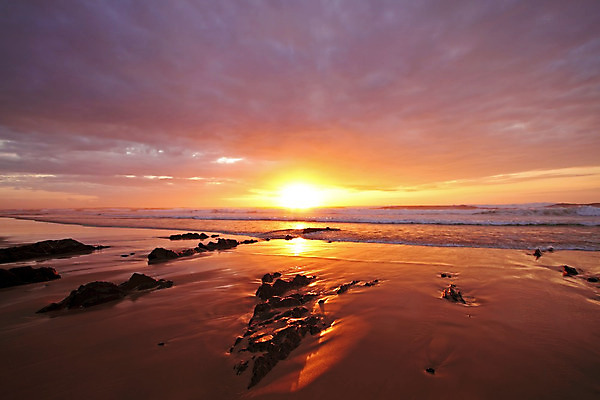 포토 JPG 해외이미지 구름 모래 파도 바다 자연 사람없음 야외 포르투갈 암초 해외202004 해외포토 자연요소 유럽 생태계 파일형식 이미지허브