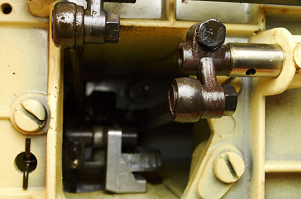 포토 JPG 해외이미지 산업 이동 공장 모션 사람없음 금속 기계 장비 견과류 나사 바퀴 원형 실 묘사 톱니바퀴 복고 먼지 볼트 정비공 기어 옛날 철강 해외202004 해외포토 도형 컨셉 공업 재질 공구 기술자 파일형식 이미지허브