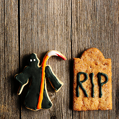 포토 JPG 해외이미지 백그라운드 탁자 디저트 사람없음 장식 쿠키 할로윈 달콤 비석 사신 핸드메이드 해외202004 해외포토 음식 가구 맛 파일형식 이미지허브