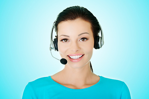 포토 JPG 해외이미지 직업 여자 행복 얼굴 백그라운드 비즈니스 통신 대화 한명 사람 성인 파란색 스마트폰 사무실 헤드폰 흰색 업무 비즈니스우먼 센터 중개인 전화기 고객 마이크 직원 서비스 텔레마케팅 안내원 부름 비서 온라인 운영자 지원 헬프 대리인 해외202004 해외포토 1 감정 컬러 음향기기 모션 말하기 신체부위 핸드폰 스마트기기 작업 도움 직장인 서비스업 파일형식 이미지허브