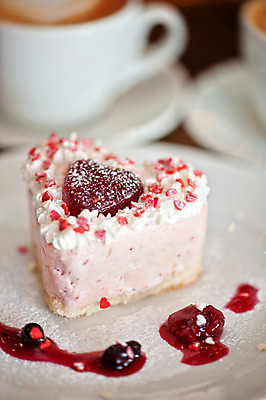 포토 JPG 해외이미지 디저트 사람없음 케이크 하트 해외202004 해외포토 모양 음식 파일형식 이미지허브