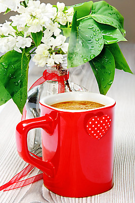 포토 JPG 해외이미지 식물 꽃 전통문화 커피 음료 아침 콩 발렌타인데이 사랑 사람없음 목재 컵 빨간색 갈색 봄 거품 카페 원두 벚꽃 흰색 하트 뜨거움 액체 아침식사 커피잔 향기 에스프레소 라일락 따뜻한음료 정물화 카페인 해외202004 해외포토 주간 모양 나무 전통 식기 계절 감정 문화 컬러 재료 데이이벤트 잔 곡류 상점 식사 그림 냄새 파일형식 이미지허브