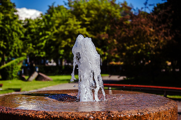 포토 JPG 해외이미지 음료 백그라운드 자연 추상 사람없음 물 파란색 얼음 검은색 봄 거품 흐름 추위 탐험 가을 물방울 신선 칵테일 떨어짐 시원함 폭발 양동이 큐브 분수 고립 해외202004 해외포토 자연요소 계절 컬러 컨셉 무늬 주류 생태계 파일형식 이미지허브