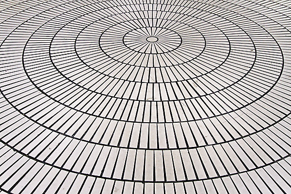 포토 JPG 해외이미지 건축양식 표면 바닥 사람없음 장식 도자기 원형 타일 묘사 해외202004 해외포토 도형 건축 파일형식 이미지허브