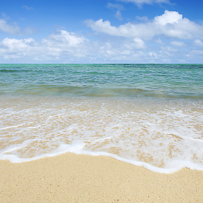 포토 JPG 해외이미지 구름 계절 모래 파도 바다 섬 여행 백그라운드 컨셉 자연 벽지 하늘 날씨 휴가 휴식 풍경 사람없음 야외 물 여름 파란색 컬러풀 햇빛 태양 노란색 평화 우주 맑음 꿈 흰색 뜨거움 서핑 휴양지 장면 내추럴 파라다이스 수평선 해외202004 해외포토 자연요소 컬러 장소 수상스포츠 생태계 파일형식 이미지허브