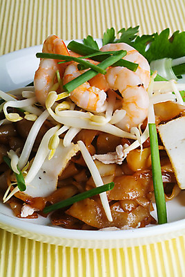 포토 JPG 해외이미지 전통 접시 아시아 음식 채소 태국 밥 새우 거리 콩 종류 요리 동양인 사람없음 빨간색 초록색 새싹 계란 식사 저녁식사 중국 튀김 흰색 신선 시장 선택 맛 왕 레몬 속도 국수 땅콩 서빙 라임 패드 점심식사 얇은 채식주의자 해로움 해외202004 해외포토 식물 식기 나라 컬러 컨셉 과일 곡류 갑각류 인종 알 견과류 면류 채식 파일형식 이미지허브