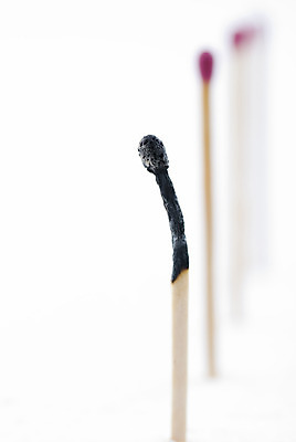 포토 JPG 해외이미지 피곤 경기 사람없음 야외 닫기 성냥 줄서기 화상 해외202004 해외포토 스포츠 컨셉 모션 상처 파일형식 이미지허브