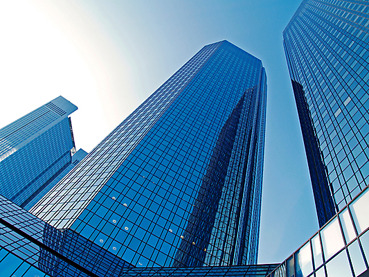 포토 JPG 해외이미지 건축양식 사람없음 야외 건물 금융 파란색 사무실 고층빌딩 도시 타운 프랑크푸르트 해외202004 해외포토 건축물 건축 컬러 비즈니스 독일 빌딩 경제 파일형식 이미지허브