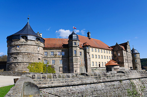 포토 JPG 해외이미지 유럽 여행 하늘 주택 독일 풍경 사람없음 도시풍경 여행객 맑음 봄 중세 구시가지 바이에른 해외202004 해외포토 계절 나라 날씨 사람 건물 도시 역사 파일형식 이미지허브