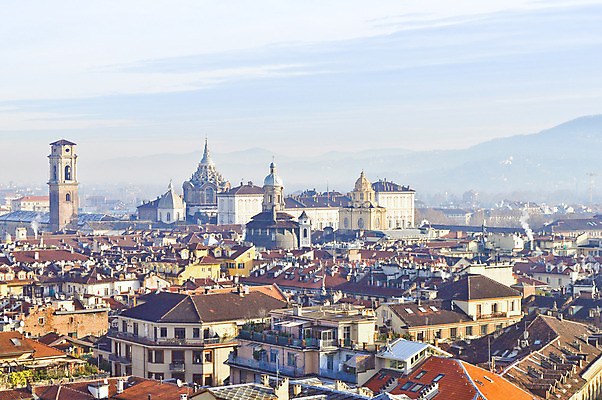 포토 JPG 해외이미지 유럽 안테나 파노라마 풍경 사람없음 이탈리아 도시 센터 타운 스카이라인 산기슭 두더지 피에몬테 몬테카를로 해외202004 해외포토 나라 통신 산 촬영기법 모나코 파일형식 이미지허브