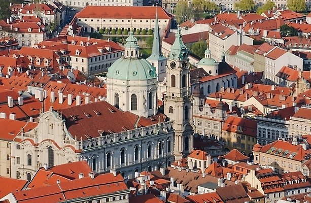 포토 JPG 해외이미지 전통 외관 유럽 문화 여행 백그라운드 건축양식 파노라마 사람없음 건물 도시풍경 여행객 도시 체코 프라하 타운 공화국 보헤미아 옛날 스타일 해외202004 해외포토 건축물 건축 나라 촬영기법 사람 풍경 파일형식 이미지허브