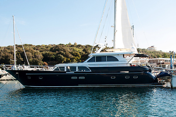 포토 JPG 해외이미지 라이프스타일 바다 섬 여행 요트 교통시설 자연 하늘 휴가 휴식 산 항해 풍경 사람없음 가로 물 여름 파란색 햇빛 마을 항구 침묵 보트 스페인 크루즈 지중해 정박 방파제 함선 장면 북쪽 포트 닻 터키석 해외202004 해외포토 자연요소 계절 공공시설 유럽 컬러 교통 컨셉 배_교통 생활 태양 소리 보석 방향 시설 생태계 파일형식 이미지허브