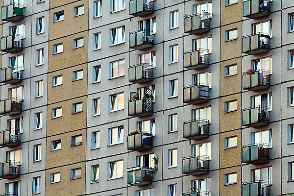 포토 JPG 해외이미지 벽 건축양식 주택 사람없음 건물 블록 회색 발코니 도심 가난 버리기 심플 광택 나쁜 그런지 기본 썩음 옛날 콘크리트 해외202004 해외포토 건축물 건축 컬러 컨셉 모션 도시 파일형식 이미지허브