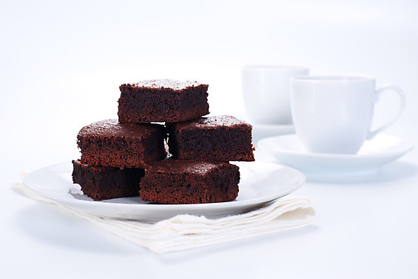 포토 JPG 해외이미지 접시 커피 음식 조각 백그라운드 다이어트 유리 디저트 요리 사람없음 컵 갈색 쿠키 케이크 초콜릿 식사 어둠 빵집 흰색 신선 달콤 맛 설탕 굽기 먹기 냅킨 정사각형 부드러움 코코아 고립 브라우니 해로움 핸드메이드 해외202004 해외포토 도형 식기 음료 컬러 컨셉 모션 재질 건강 상점 감각 구이 파일형식 이미지허브