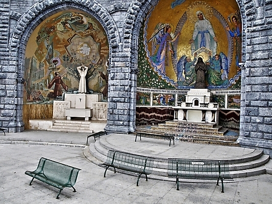 포토 JPG 해외이미지 기독교 종교 사랑 사람없음 교회 믿음 성경 기쁨 프랑스 기도 예수 영혼 동굴 기적 집중 신성 프랑스어 사당 순례 숭배 신앙심 해외202004 해외포토 문자 감정 유럽 컨셉 종교용품 신_종교 파일형식 이미지허브