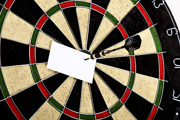 포토 JPG 해외이미지 직업 컨셉 패턴 비즈니스 관계 성공 화살 사람없음 장난감 검은색 경쟁 게임 우승 업무 행운 센터 목표 결과 다트판 다트 황소 자원 일반 골 때리기 마케팅 승자 완벽 완전 정확 해외202004 해외포토 컬러 무늬 모션 놀이 최고 작업 소 파일형식 이미지허브