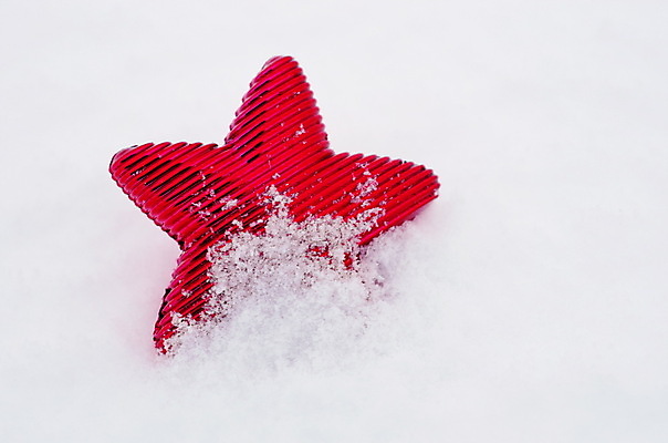 포토 JPG 해외이미지 모양 나무 전통 디자인 계절 백그라운드 크리스마스 겨울 공 유리 휴가 새로움 기념 풍경 사람없음 야외 장식 빨간색 초록색 빛 우주 축제 장식볼 추위 흰색 나뭇가지 축하 원형 눈송이 12월 연도 전나무 여의주 진짜 눈내림 해외202004 해외포토 도형 식물 기념일 컬러 컨셉 재질 눈_날씨 날짜 파일형식 이미지허브