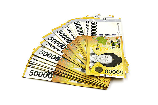 포토 JPG 해외이미지 아시아 종이 백그라운드 지폐 돈 비즈니스 한국 동양인 사람없음 금융 쪽지 흰색 그룹 재산 심볼 오브젝트 투자 가치 남쪽 계산서 고립 해외202004 해외포토 나라 컬러 인종 경제 방향 파일형식 이미지허브