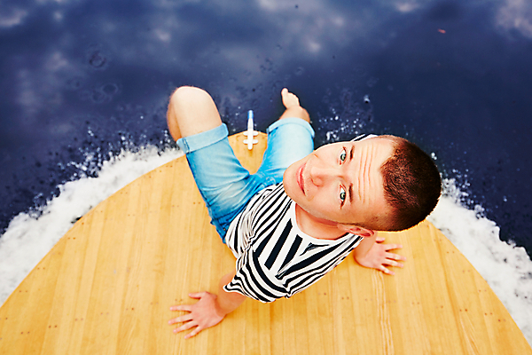 포토 JPG 해외이미지 라이프스타일 응시 행복 호수 파도 여행 셔츠 요트 자연 휴가 한명 사람 앉기 야외 목재 물 강 여행객 줄무늬 기쁨 보트 고독 나룻배 댐 만족 해외202004 해외포토 자연요소 나무 1 시선 공공시설 감정 바다 상의 무늬 배_교통 재료 모션 생활 생태계 파일형식 이미지허브