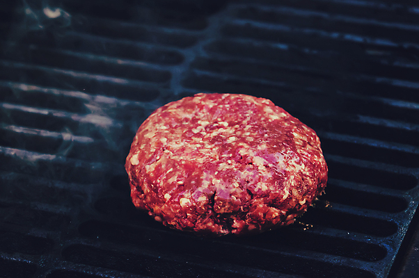 포토 JPG 해외이미지 모양 음식 백그라운드 재료 탁자 육류 돼지고기 스테이크 요리 비프스테이크 사람없음 목재 빨간색 우주 식당 검은색 식사 저녁식사 소고기 튀김 햄버거 신선 원형 그릴 바비큐 자르기 먹기 준비 유기농 날것 만들기 소금 후추 로즈메리 다진 땅바닥 방법 생식 송아지고기 핸드메이드 해외202004 해외포토 도형 나무 웰빙 컬러 가구 식재료 모션 주방용품 바닥 패스트푸드 서양음식 상점 허브 향신료 파일형식 이미지허브