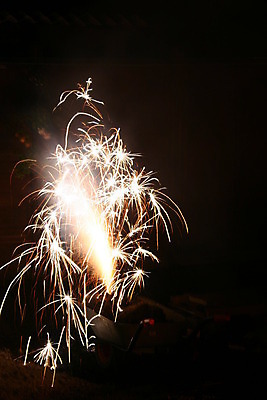 포토 JPG 해외이미지 불꽃 사람없음 야간 위험 모닥불 폭발 11월 분수 해외202004 해외포토 자연요소 컨셉 불 날짜 파일형식 이미지허브