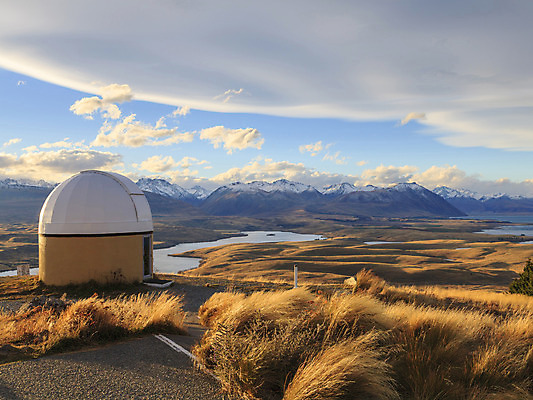 포토 JPG 해외이미지 구름 교육 별 호수 섬 과학 여행 자연 하늘 새로움 산 건조 풍경 사람없음 파란색 스터디 노란색 우주 망원경 가을 관찰 정상 언덕 대학교 시력 알프스 뉴질랜드 점성술 전망대 천문학 대야 반구 남쪽 해외202004 해외포토 자연요소 계절 유럽 컬러 컨셉 학교 모션 학습 원형 오세아니아 방향 생태계 파일형식 이미지허브