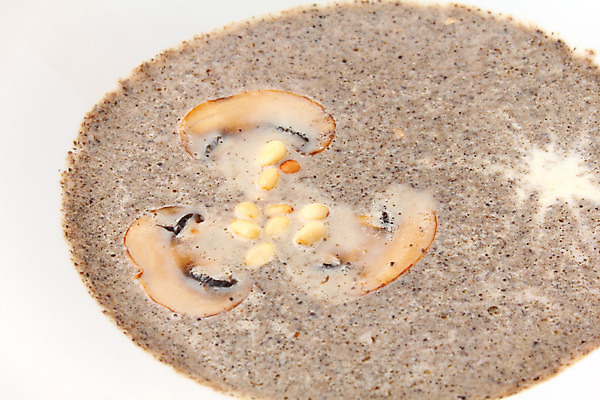 포토 JPG 해외이미지 음식 조각 채소 따뜻함 건강 요리 사람없음 가로 갈색 식사 저녁식사 버섯 흰색 신선 뜨거움 액체 그룹 사발 수프 크림 준비 슬라이스 점심식사 삶기 채식주의자 해외202004 해외포토 컬러 사기그릇 채식 파일형식 이미지허브