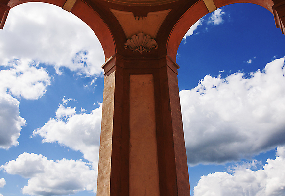 포토 JPG 해외이미지 구름 백그라운드 2 건축양식 자연 하늘 날씨 파노라마 풍경 사람없음 야외 여름 파란색 빛 햇빛 태양 우주 맑음 분위기 아치 천국 해외202004 해외포토 자연요소 계절 건축 컬러 컨셉 촬영기법 생태계 파일형식 이미지허브