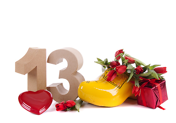 포토 JPG 해외이미지 모양 식물 기념일 꽃 행복 꽃다발 신발 컨셉 포장 기념 선물 이벤트 사람없음 목재 장식 빨간색 상자 숫자 파티 놀람 튤립 벚꽃 흰색 하트 축하 생일 네덜란드 흰배경 열정 패키지 판지 해외202004 해외포토 나무 문자 감정 유럽 컬러 백그라운드 재료 표정 파일형식 이미지허브